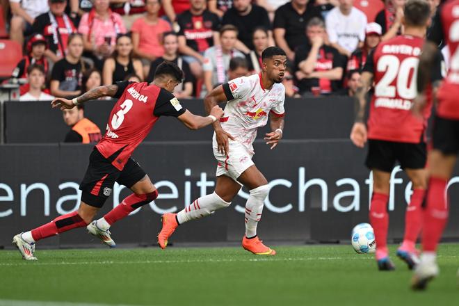 风云突变!俄克拉荷马雷霆转会期防线松动,德甲版图或变,媒体盛赞,年轻球员得到机会 风云突变!俄克拉荷马雷霆转会期防线松动,德甲版图或变,媒体盛赞,年轻球员得到机会