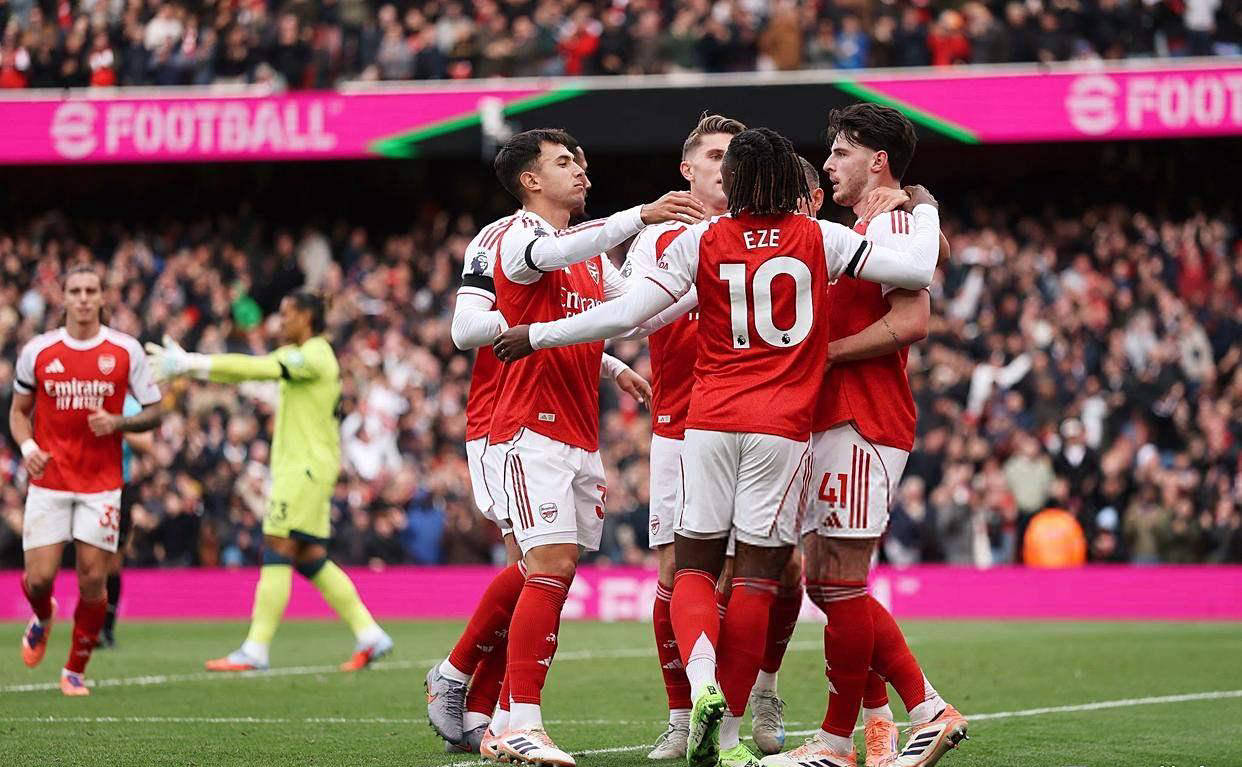 关于集结日阿森纳刷新队史纪录:荷甲节点到来,悬念犹存,训练强度明显提升的信息 关于集结日阿森纳刷新队史纪录:荷甲节点到来,悬念犹存,训练强度明显提升的信息